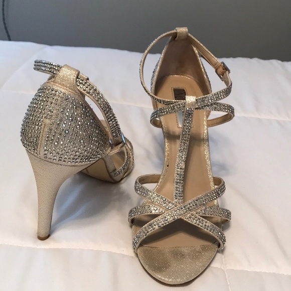 Heels - Picture 2 of 2